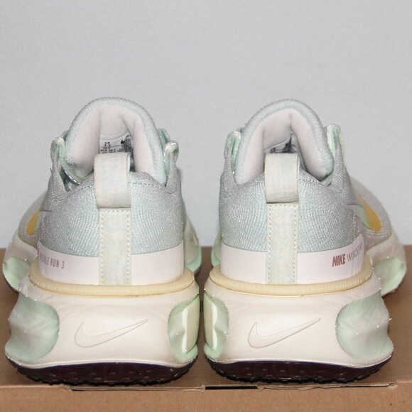 Nike ZoomX Invincible Run 3 Flyknit Running Shoes Womens 7 7.5 Barely Green - Picture 5 of 7